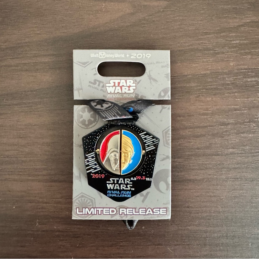 2019 Star Wars Rival Run Challenge Limited Release Medal Walt Disney World